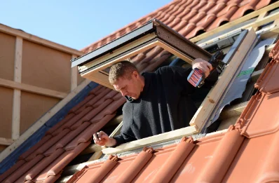 Pose de fenêtres de toit Velux à Bréville-les-Monts